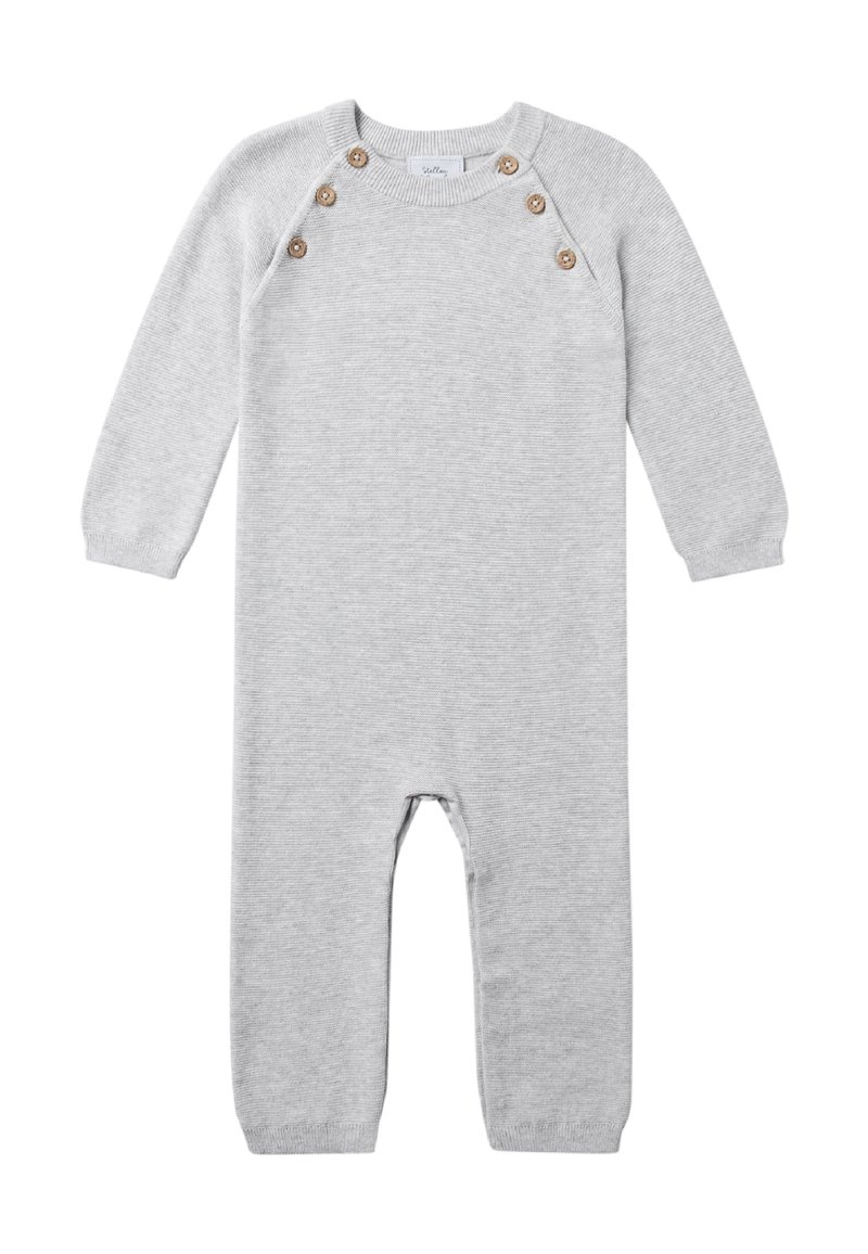 Romper grigio lavorato a maglia con maniche lunghe, caratterizzato da bottoni in legno sulle spalle e polsini a coste. Tessuto morbido e texture.