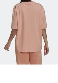 adidas Originals T-shirt - bas - pink