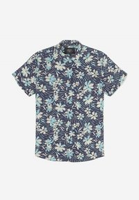Camisa de manga corta hecha de tela azul marino con un patrón floral en azul claro y crema, con un cierre de botones en la parte delantera y un dobladillo curvado.