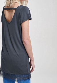 Next T-shirts print - grey