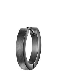 Juodas šlifuoto metalo žiedas su lygiu, išlenktu dizainu ir subtiliu tarpu, demonstruojantis tekstūruotą paviršių ir šiuolaikišką estetiką.