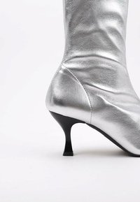 LIMMA VENEZUELA - Stiefelette - silver