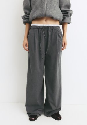PULL&BEAR COMBINED JOGGERS - Hlače - grey