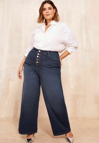 Curves Like These Trapézfarmer - blue