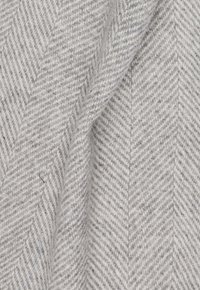 PROFUOMO Sjal / Tørklæder - grey