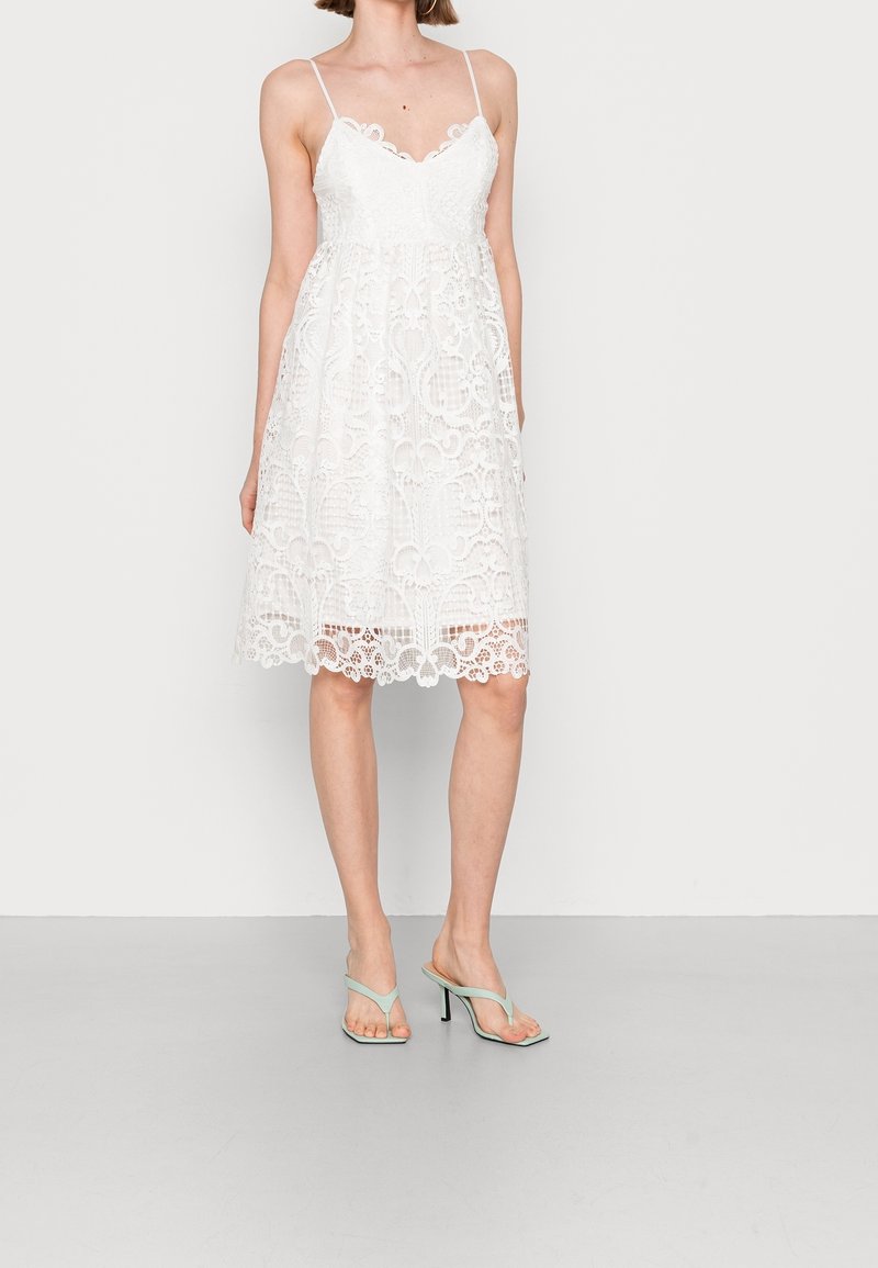 VILA Cocktailklänning - white