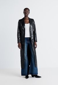 Weekday NANCY COAT - Klassinen takki - shiny black