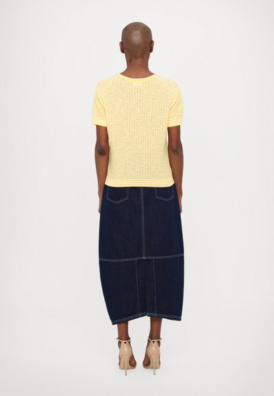 CLOSED CREW NECK SHORT SLEEVE - Print T-shirt - yellow