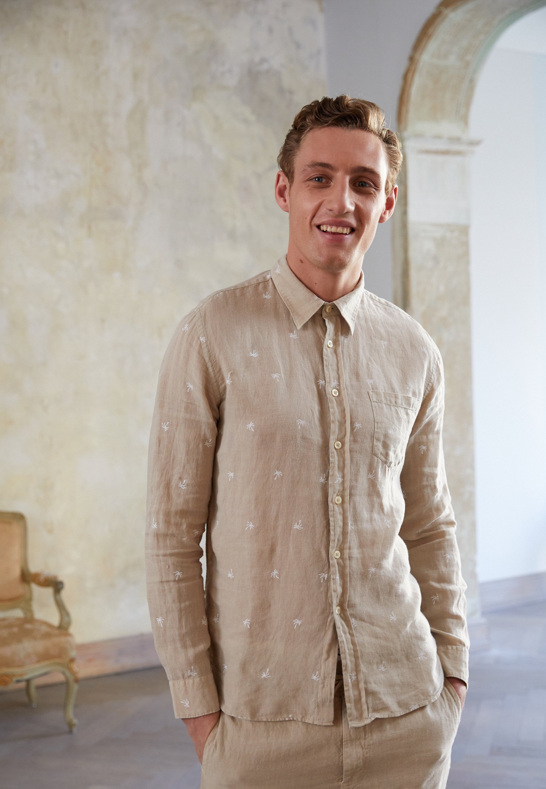 120% Lino CAMICIA REGULAR FIT - Camicia - nut/cachi - Zalando.it