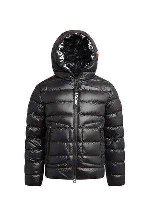 Giubbotto puffo nero con finitura lucida, cappuccio, zip frontale e dettagli con logo. Presenta sezioni trapuntate e due tasche laterali.