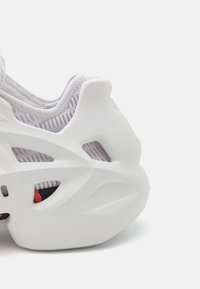 adidas Originals ADIFOM CLIMACOOL UNISEX - Baskets basses - footwear white/crystal white/core black