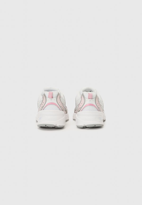 GR530 UNISEX - Trainers - reflection3