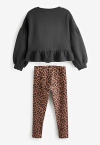 Next PEPLUM CREW AND SET - REGULAR FIT - Bluză de molton - animal