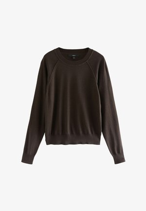 Mørkebrun sweater lavet af blødt stof, med rund halsudskæring, lange raglanærmer samt ribbede manchetter og kant.