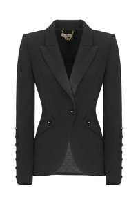 Blazer nero su misura con rever in raso, silhouette strutturata, bottoni decorativi sulle maniche e fodera interna con motivo.