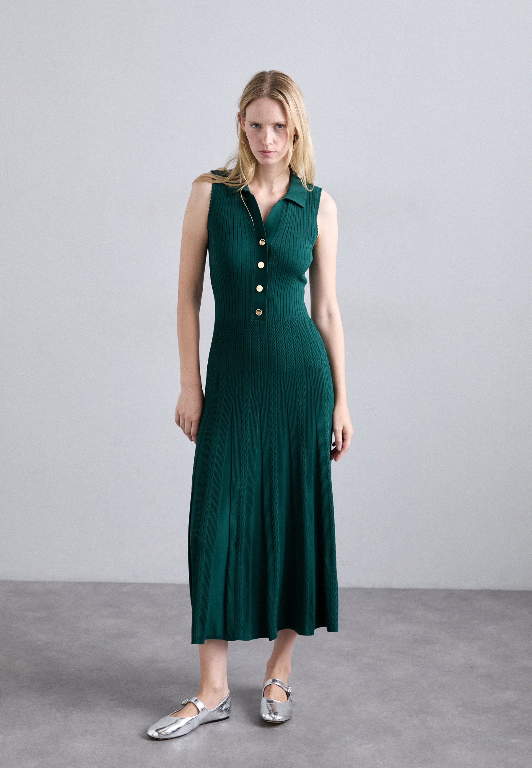 sandro ROBE MIDI PATTE PLONGEANTE - Shirt dress - vert fonce/green - Zalando sandro ROBE MIDI PATTE PLONGEANTE - Shirt dress - vert fonce/green - Zalando