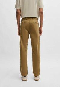 BOSS REGULAR - Pantaloni - beige one