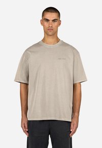 Pegador LOGO TEE - Základné tričko - vintage rock grey