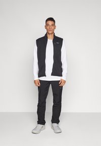 Patagonia BETTER SWEATER VEST - Vest - black