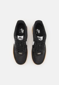 Nike Sportswear AIR FORCE 1 07 - Sportcipő - black/summit white