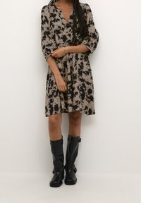 Karen by Simonsen Jurk - grey