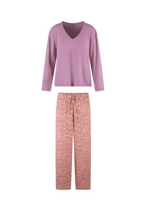 Top de manga larga con escote en V en un color púrpura claro, combinado con pantalones de pijama de corte holgado con un estampado de leopardo en rosa y naranja. Textura de tela suave.