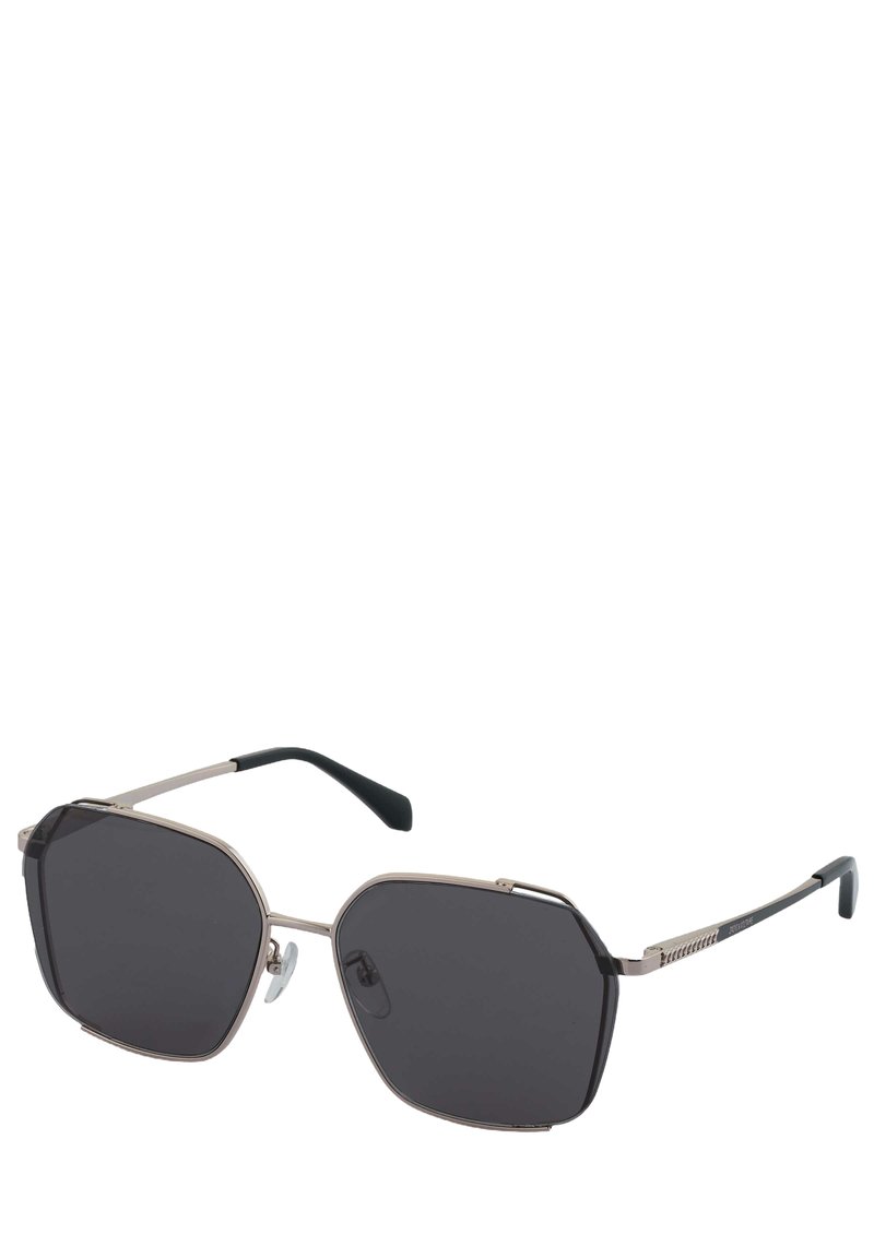 Lunettes de soleil avec des verres obscurs octogonaux, monture métallique fine en argent et embouts de branches en caoutchouc noir. Comprend des plaquettes de nez ajustables.
