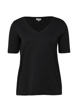 Czarna koszulka z krótkim rękawem i dekoltem w serek, o lekko luźnym kroju, wykonana z lekkiego materiału, z małą metką marki wewnątrz dekoltu.
