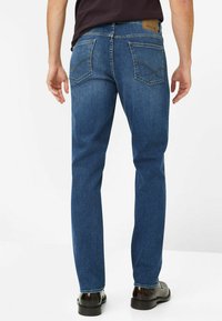 BRAX STYLE COOPER - Jeans slim fit - sky blue used