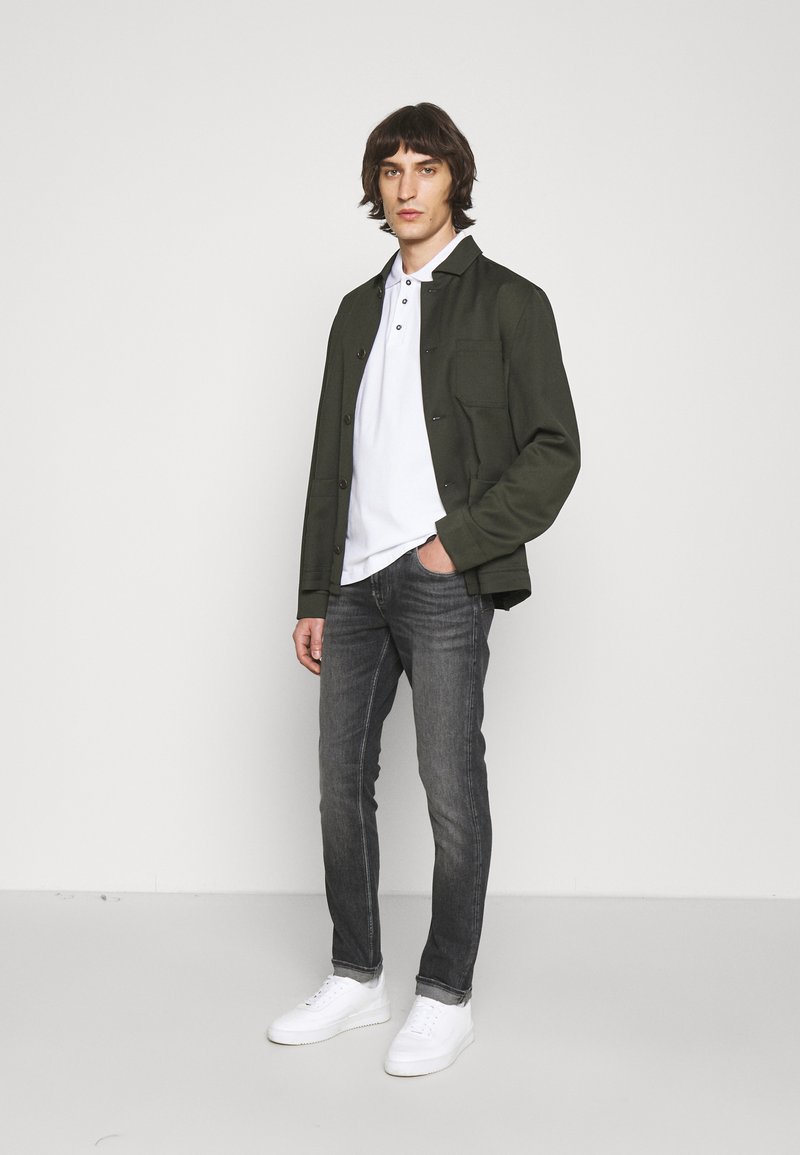 Herren Bekleidung | 7 for all mankind RONNIE Jeans Tapered Fit legend grey/grau - JF17845 Herren Bekleidung | 7 for all mankind RONNIE Jeans Tapered Fit legend grey/grau - JF17845