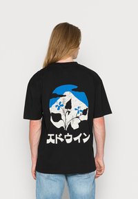 Edwin FUJI NO HANA UNISEX - Print T-shirt - black