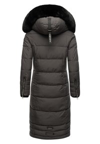 Gevoerde winterjas in donkergrijs met een afneembare zwarte bontkap, met ritssluitingen aan de zijkanten en een accentlabel bovenaan. Lange mouwen en een jurk die tot de knie valt.