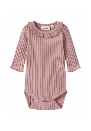 Rosa geripptes Baby-Body mit langen Ärmeln, Rüschenkragen und drei Druckknöpfen unten zum Verschließen.