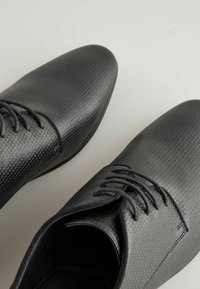 Next EMBOSSED TOE DERBY - REGULAR FIT - Pantofi cu șiret - black