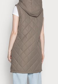Vero Moda Vesta - brown