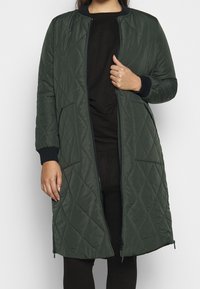 ONLY Carmakoma Cappotto classico - dark green