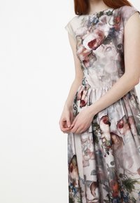 Madam-T Vestido informal - beige