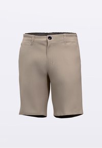 Shorts beiges en tissu lisse, dotés d'une fermeture à boutons sur le devant, de passants pour ceinture, et de jambes droites avec un ourlet net.