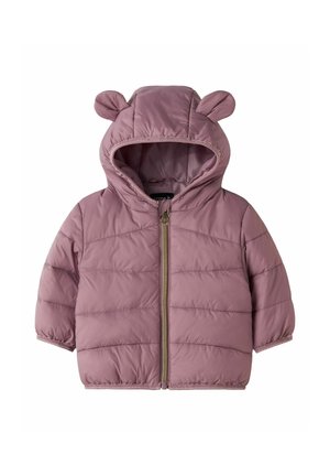 Veste bébé matelassée mauve avec capuche, présentant deux petites oreilles arrondies en tissu et une fermeture éclair à l'avant.