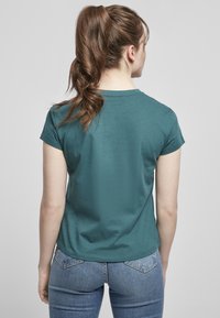 Urban Classics LADIES BASIC BOX TEE - Pamata T-krekls - teal