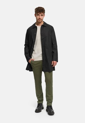 Pitkä takki - black