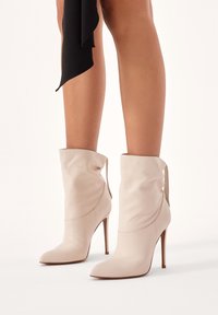 Kazar Botines de tacón - beige