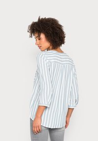 TOM TAILOR Blusa - faded blue offwhite stripe