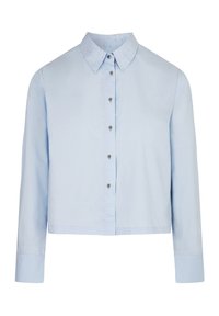 Lichtblauwe crop shirt met lange mouwen, versierd met een kraag met kleine studs en een knoopsluiting aan de voorkant. Gladde stoftextuur.