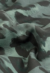 Next YOGA - Legíny - kalhoty  - khaki green animal