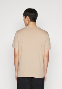HUGO DIRAGOLINO - Základné tričko - medium beige