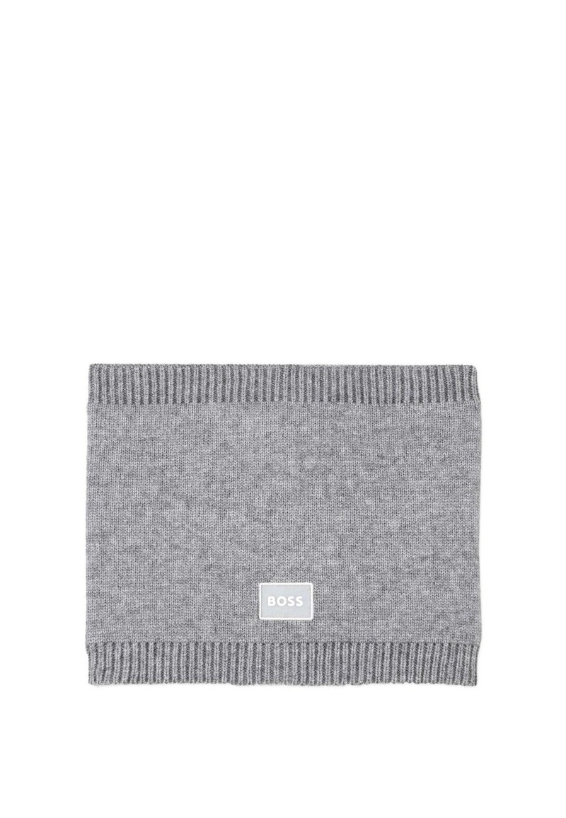 Collo grigiocnitted con bordi a costine e una piccola etichetta rettangolare con il logo "BOSS" sul davanti. Tessuto morbido in tutta la sua lunghezza.