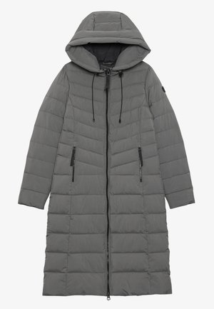 Dlouhý šedý péřový kabát s kapucí. Obsahuje prošívaný design, přední zip a dvě boční kapsy se zipem. Stahovací šňůrky u kapuce.