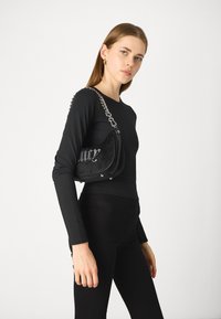 Hollister Co. Ilgarankovis viršutinės dalies drabužis - casual black
