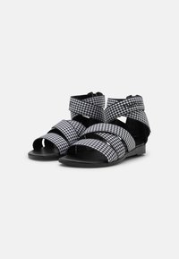 TWINSET VICHY - Sandálias - nero